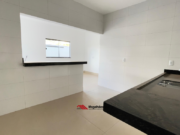 Casa nova com suíte e área gourmet !