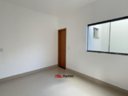 Casa nova com suíte e área gourmet !