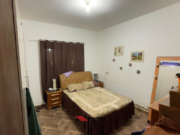 CASA À VENDA COM PONTO COMERCIAL